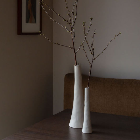 Atelier Slender Vase Milk