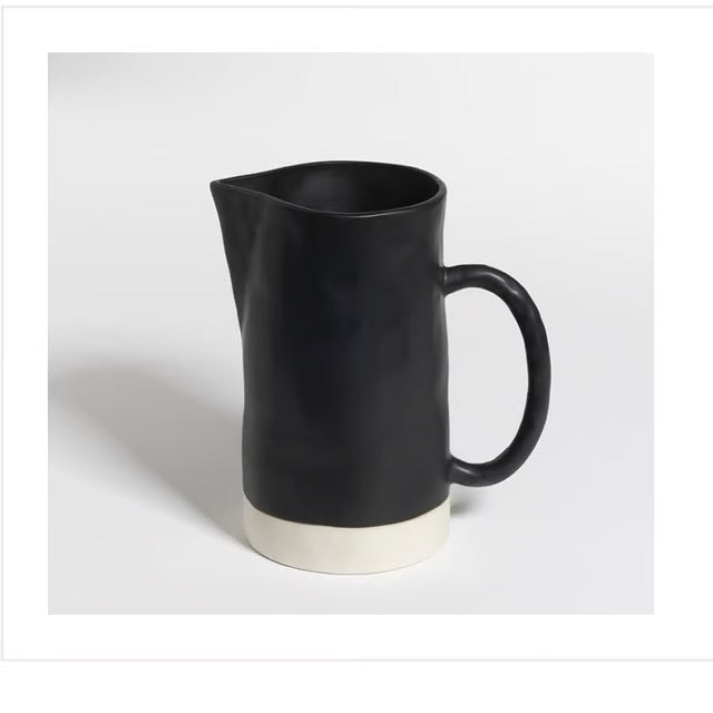 The Table lage waterkan Black Pepper