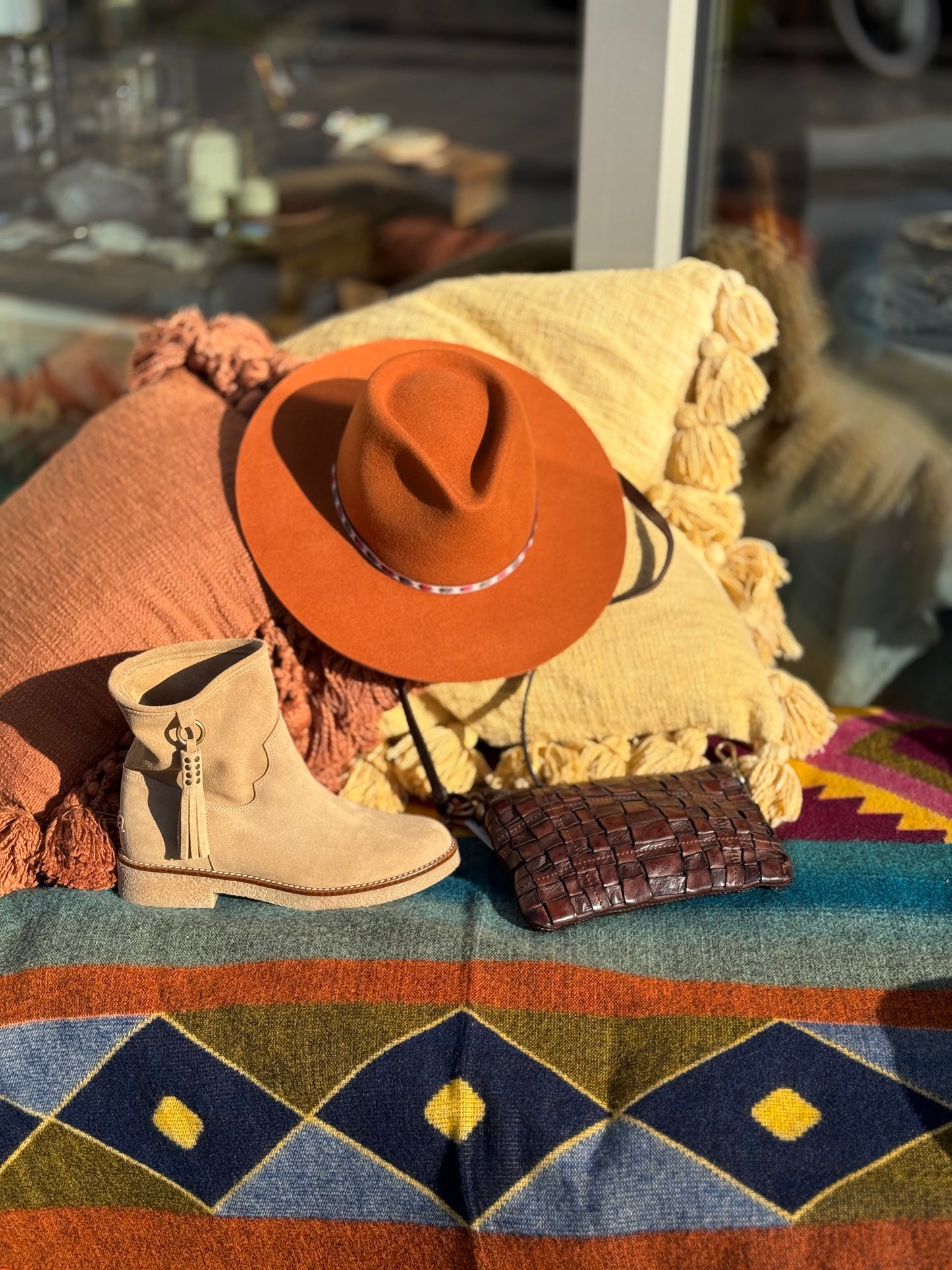 Old Habits Die Hard hoed The Iconic Terra Cotta