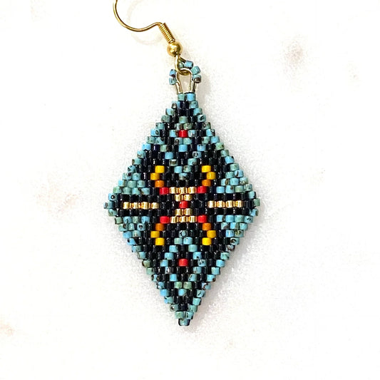 Wanted by DaS Beaded earrings diamond TBG