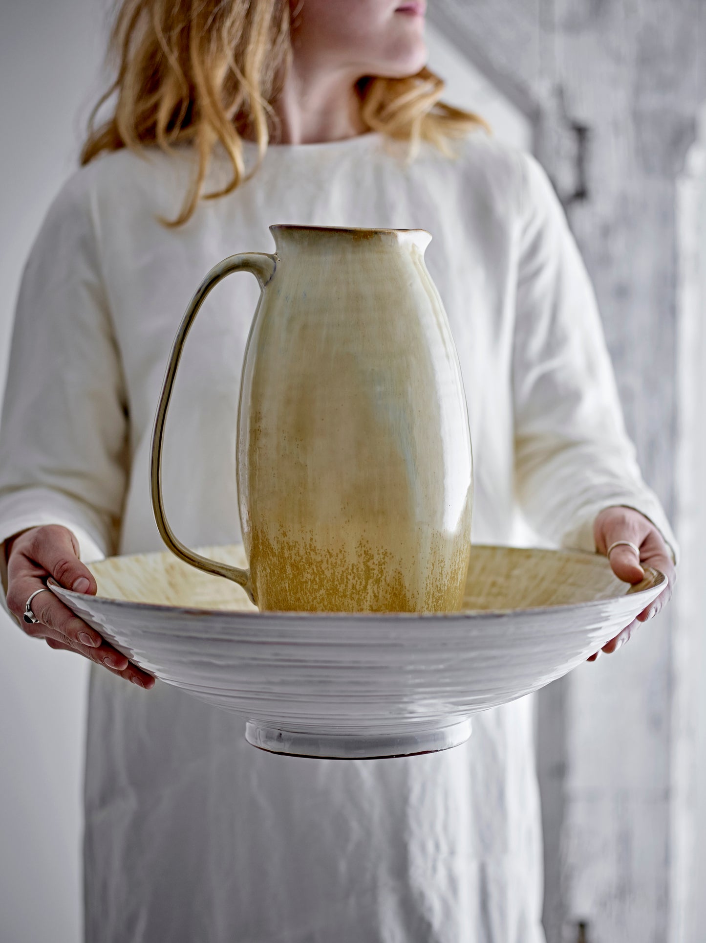 Saskia Jug