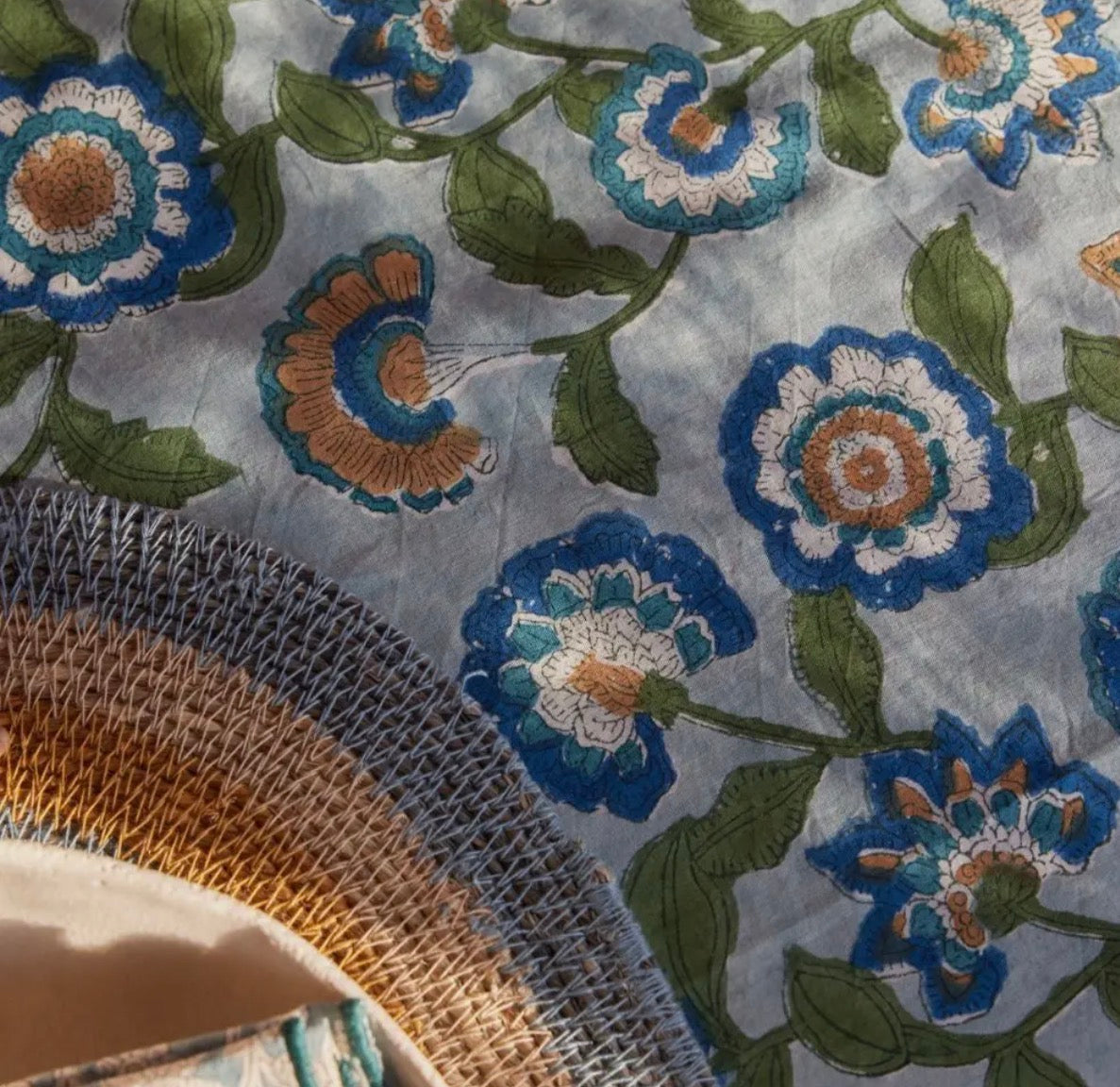 Bonheur du Jour Tafelkleed – Guapao – Blauw groen