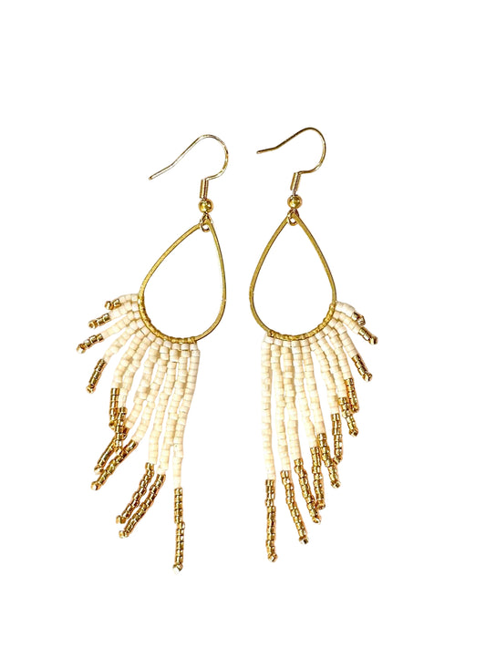 Wanted by DaS Beaded earrings Angel Wing Ecru