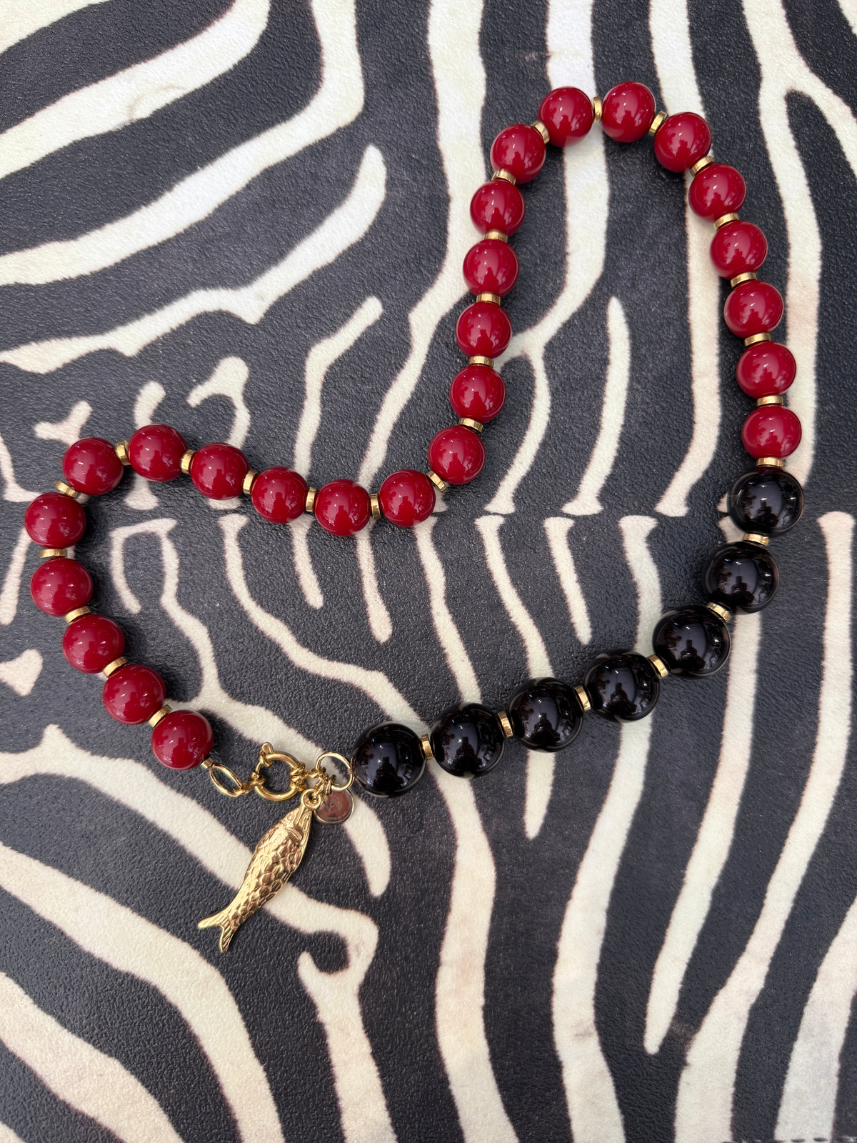 Kralen ketting –  Black Coral – Vis