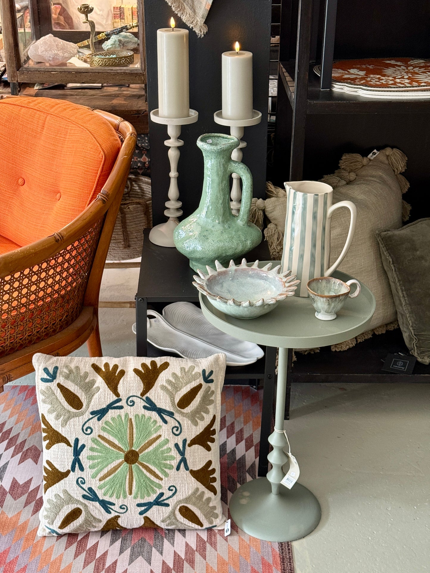 Geborduurde kussen hoes Madam Stoltz petrol