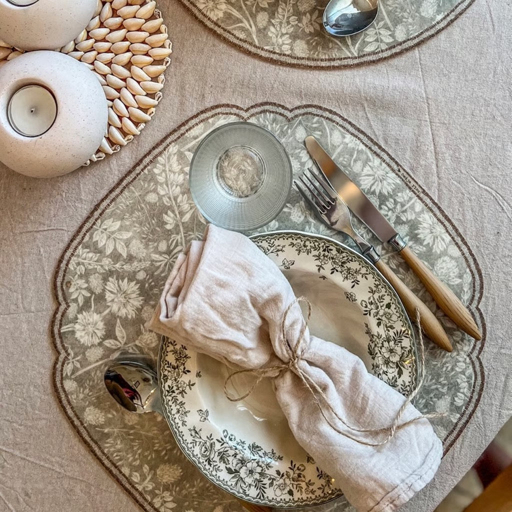 Placemat Botanic Camellia