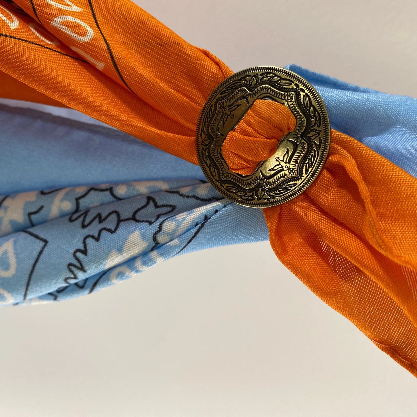 WBDB Blue blue orange