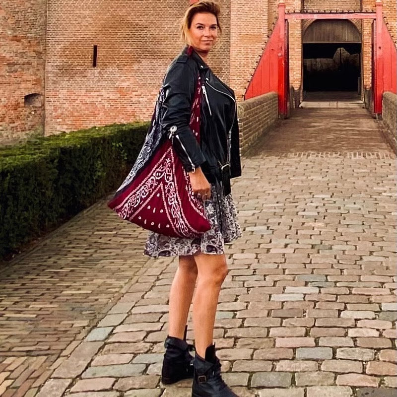 WBDB Green green white