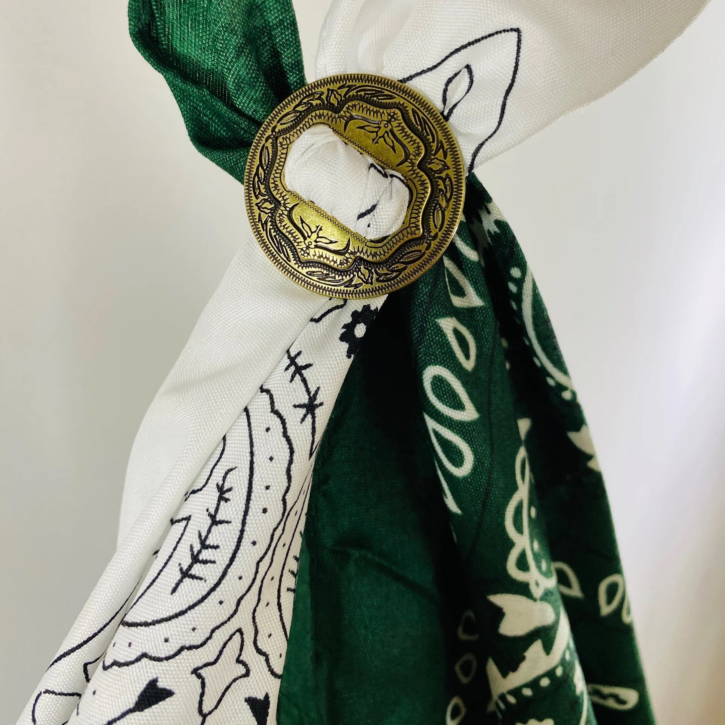 WBDB Green green white