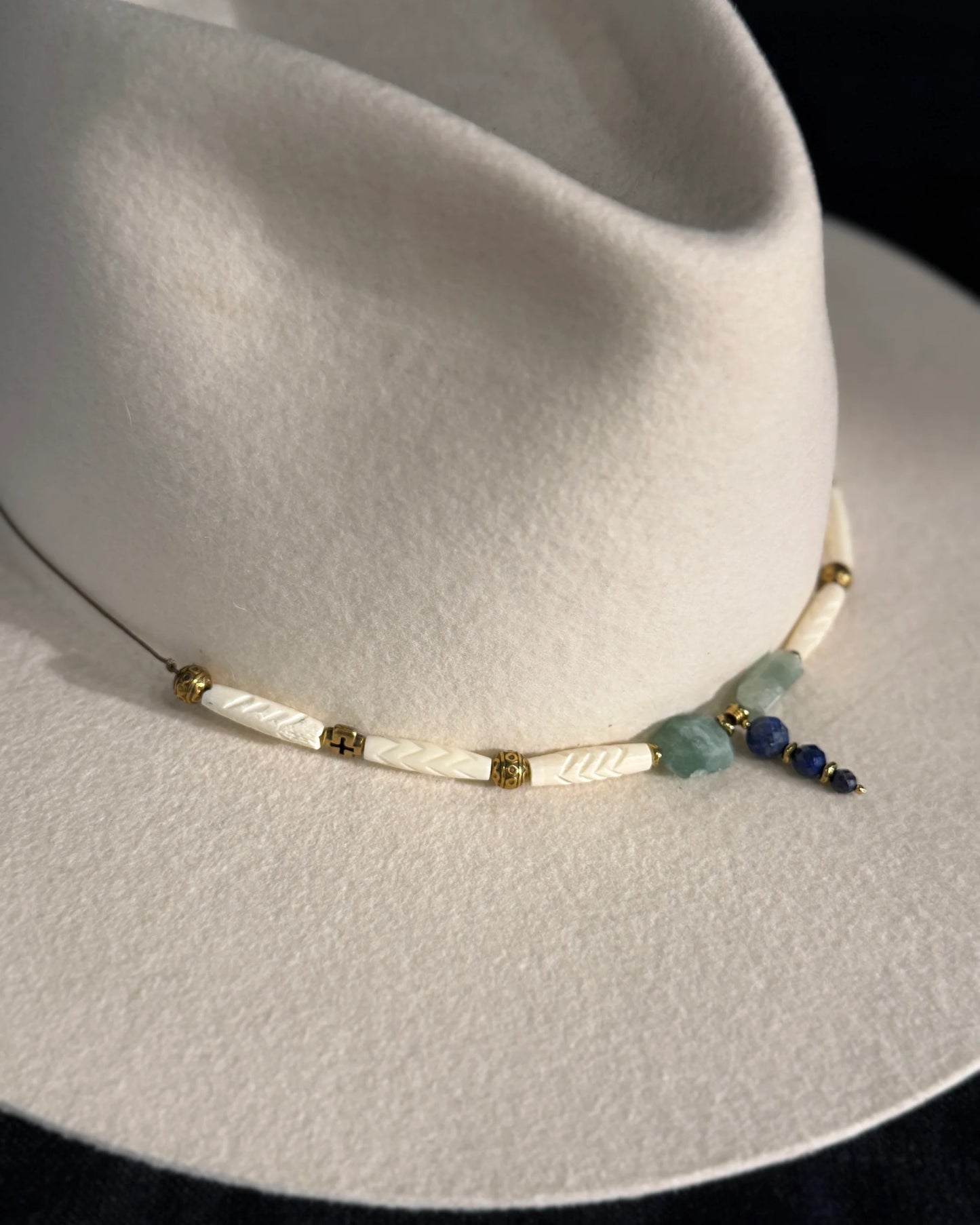 Wanted by Das Hat band Avonturine Lapis Lazuli