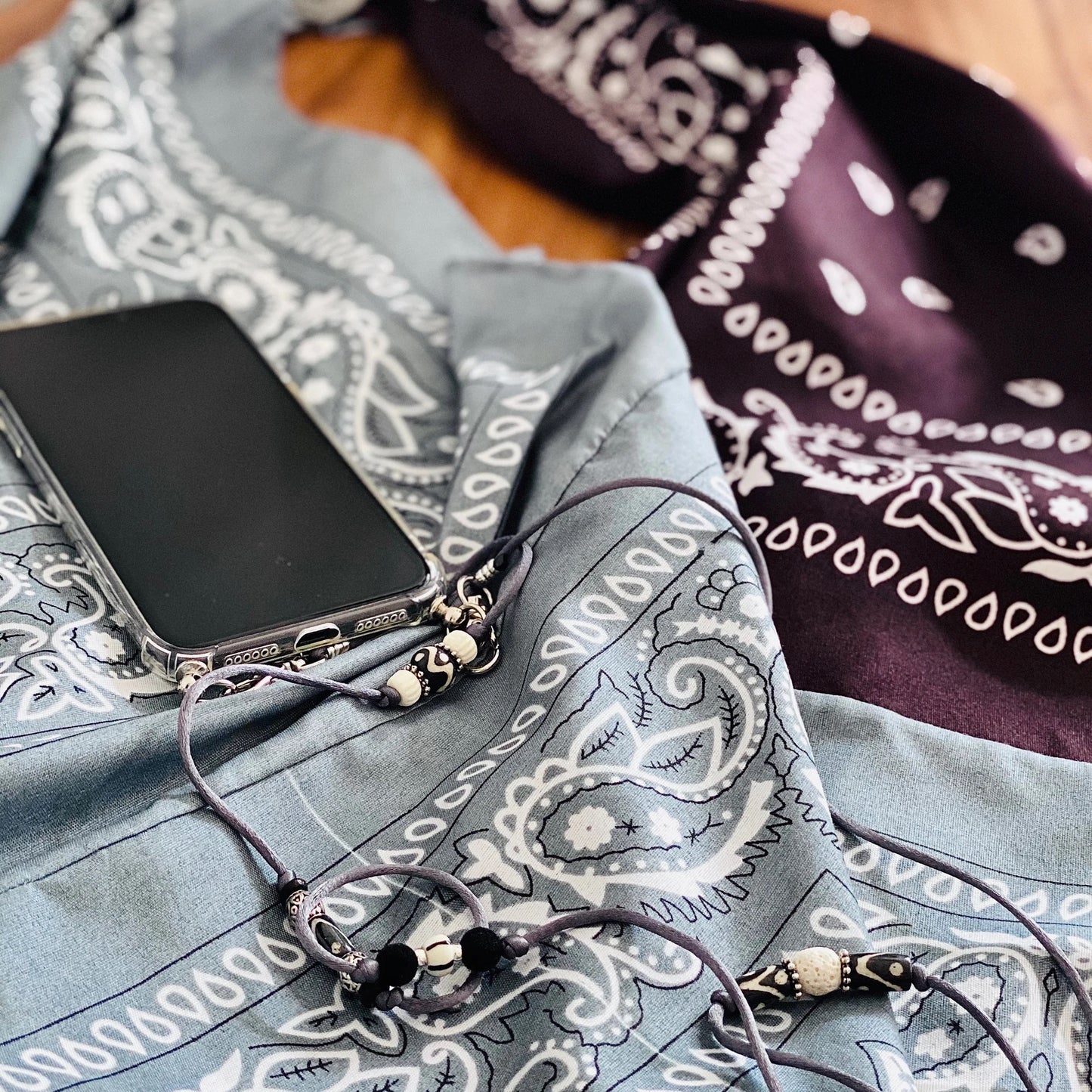 Wanted by DaS Phone cord grey